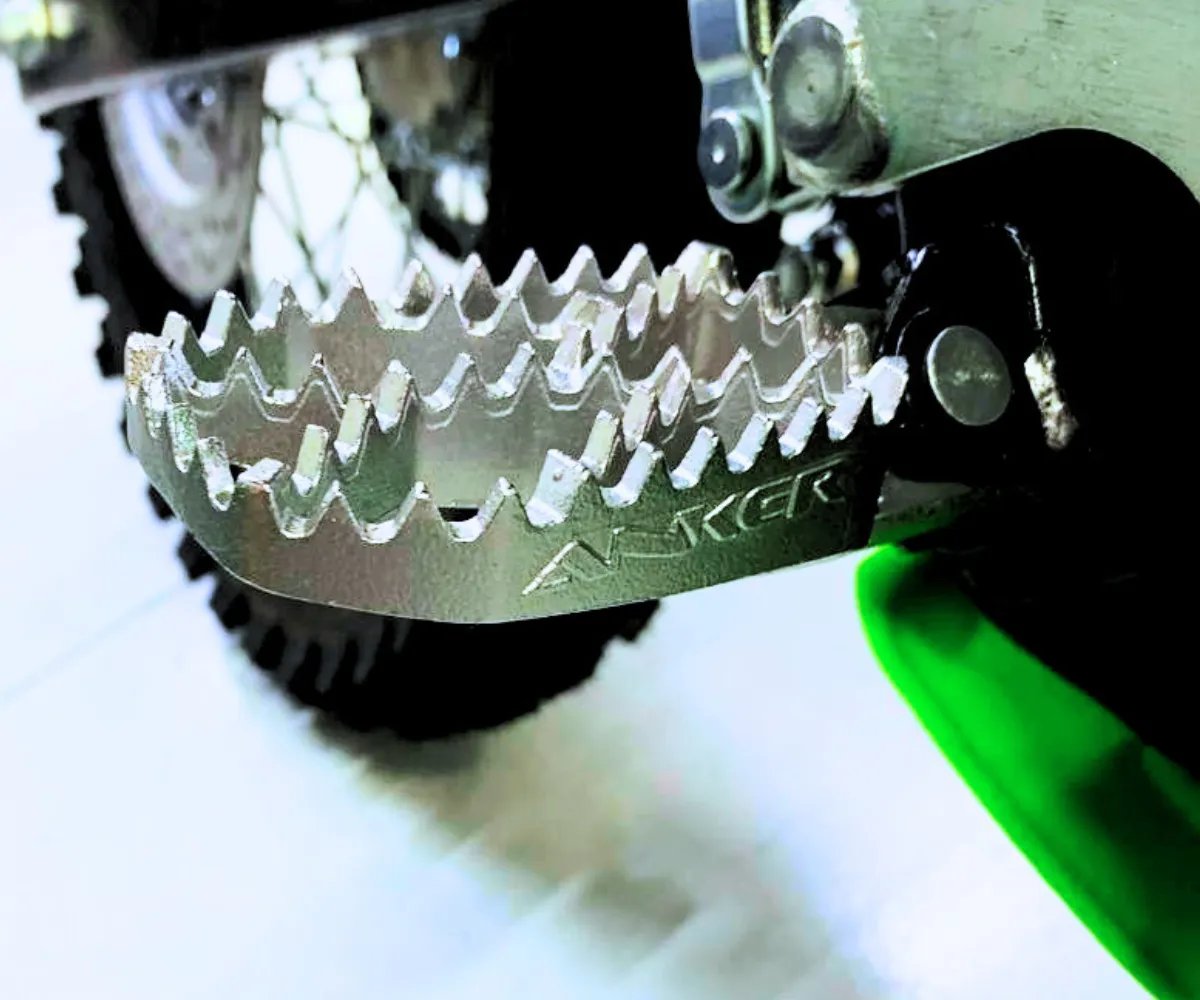 Pedaleira Inox Polido - KLX 230RS hover